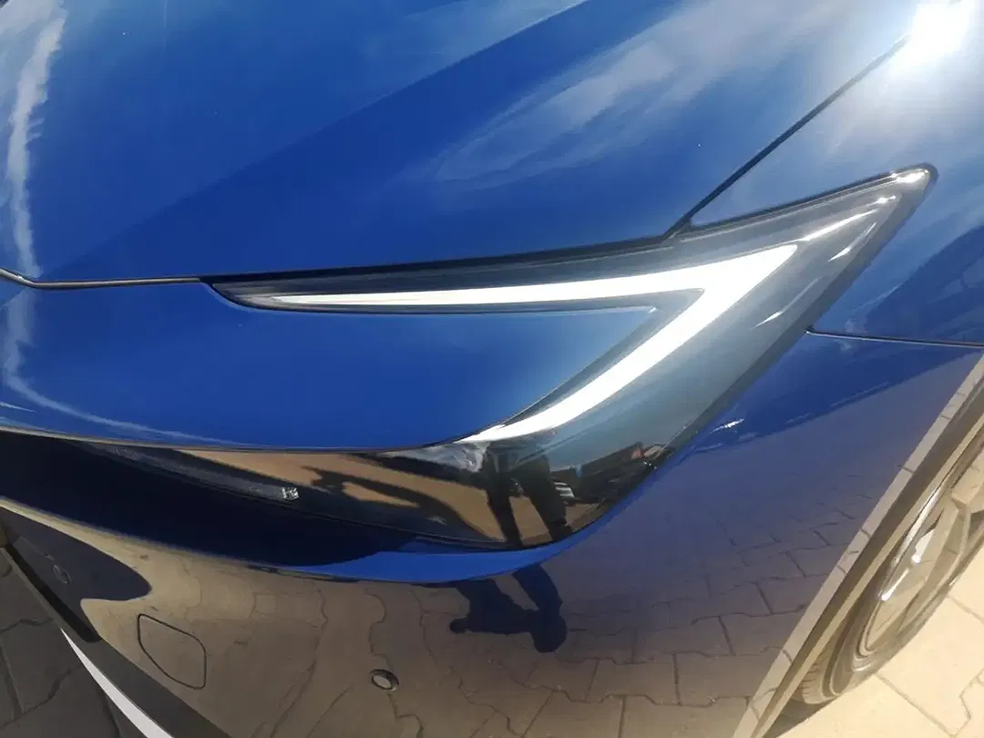 Toyota Prius PHEV - foto 15