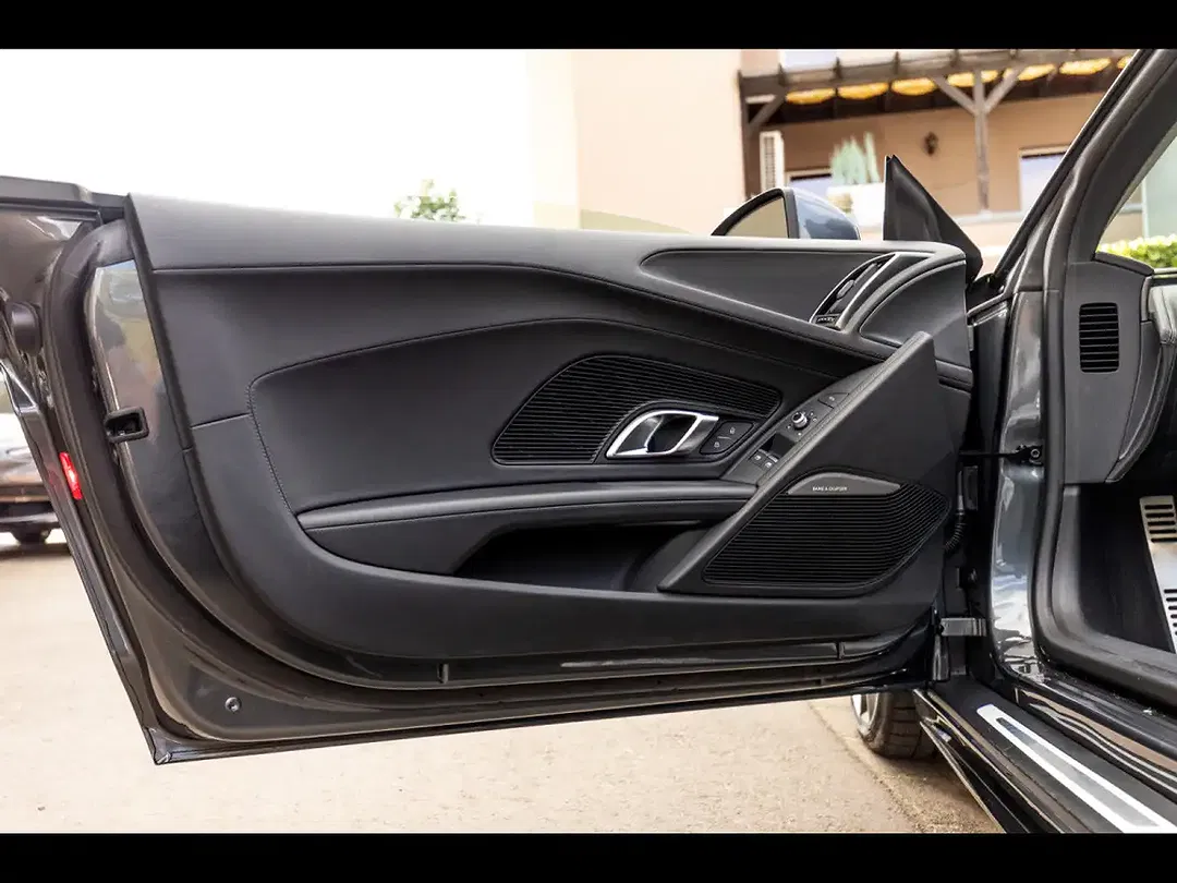 Audi R8 5.2 V10 FSI S tronic quattro performance - Thumbnail 9