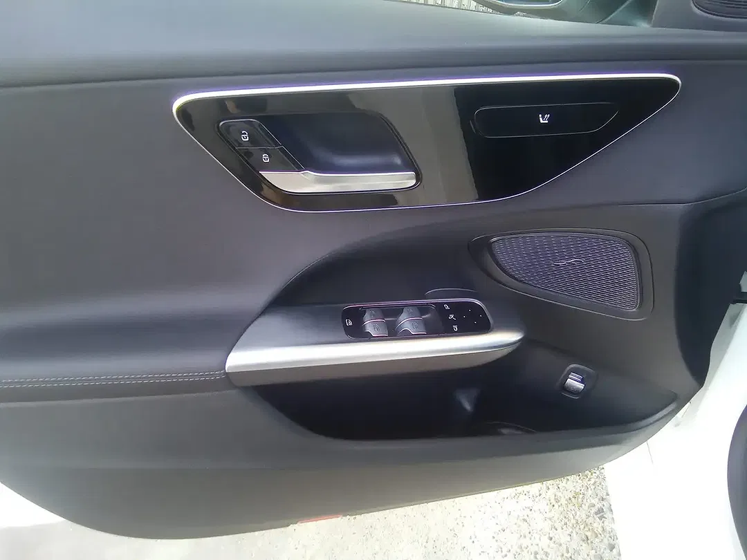 Mercedes-Benz C 200 - Thumbnail 14