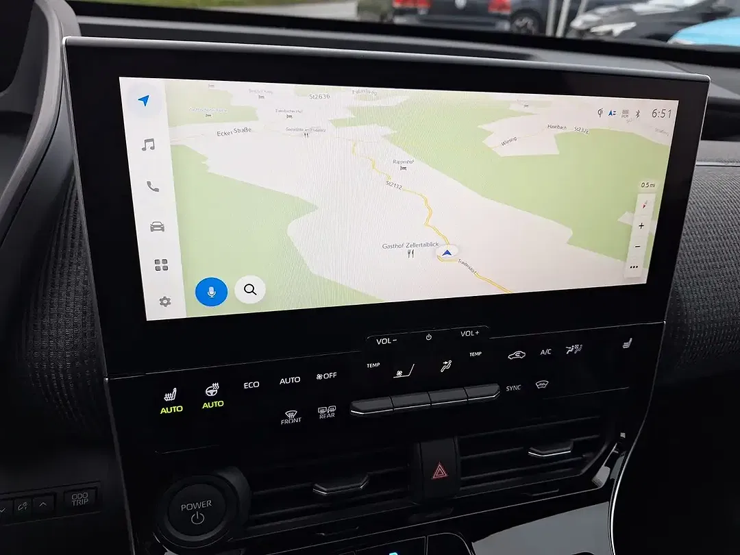 Subaru Solterra 150kW 71.4 kWh Platinum Plus - Thumbnail 11