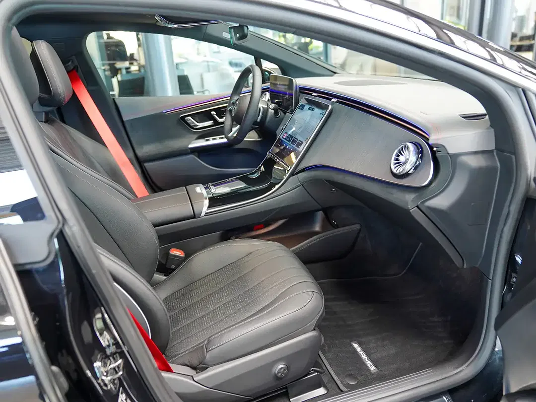 Mercedes-Benz EQE 500 4MATIC AIRMATIC Burmester AMG Line - Thumbnail 11