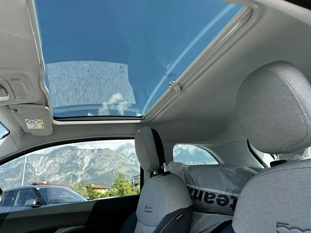 Fiat 500e Icon - Thumbnail 11