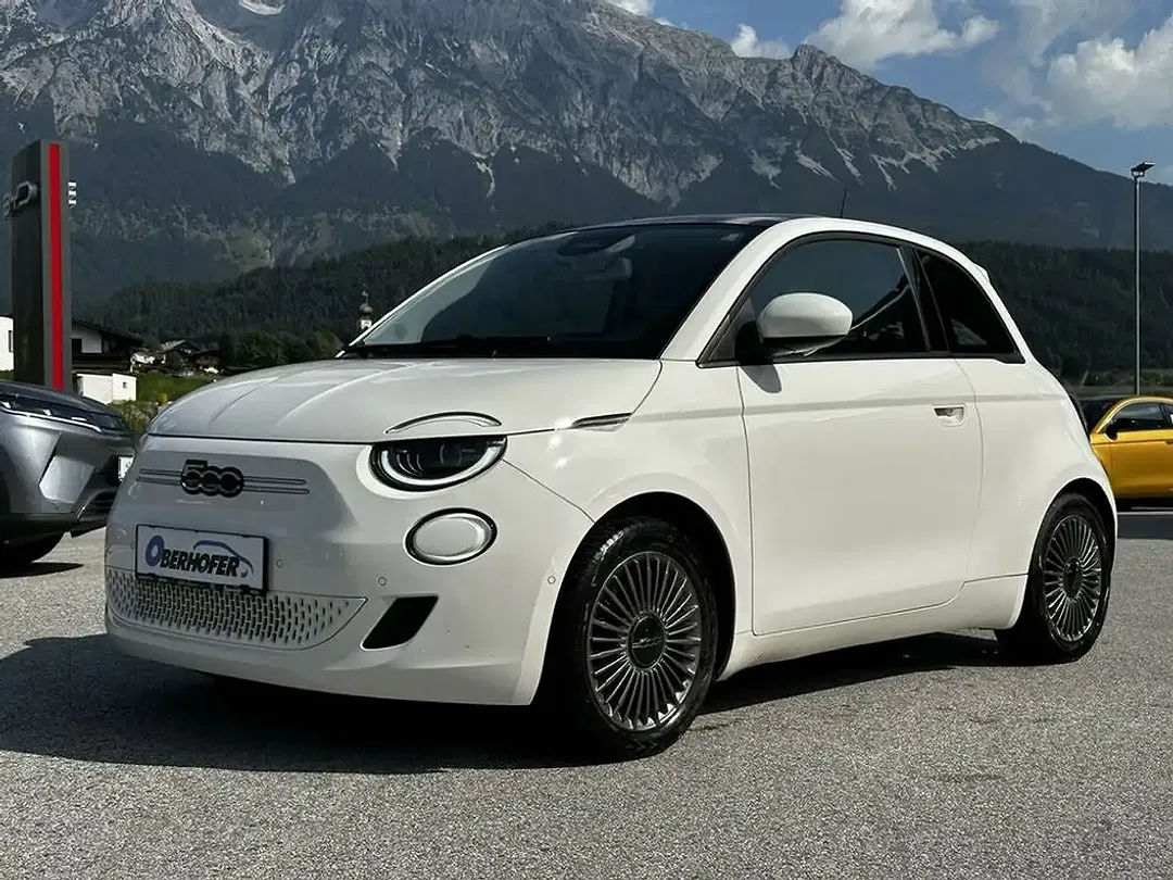 Fiat 500e Icon - Thumbnail 2