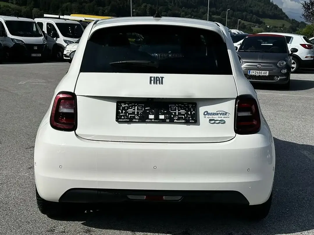 Fiat 500e Icon - Thumbnail 5
