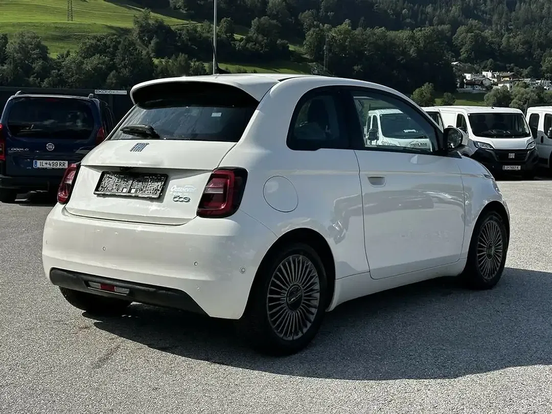 Fiat 500e Icon - Thumbnail 6