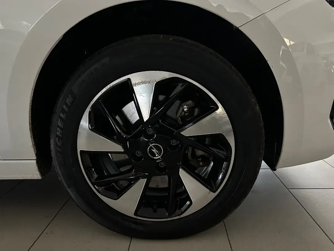 Opel Corsa Edition - Thumbnail 5