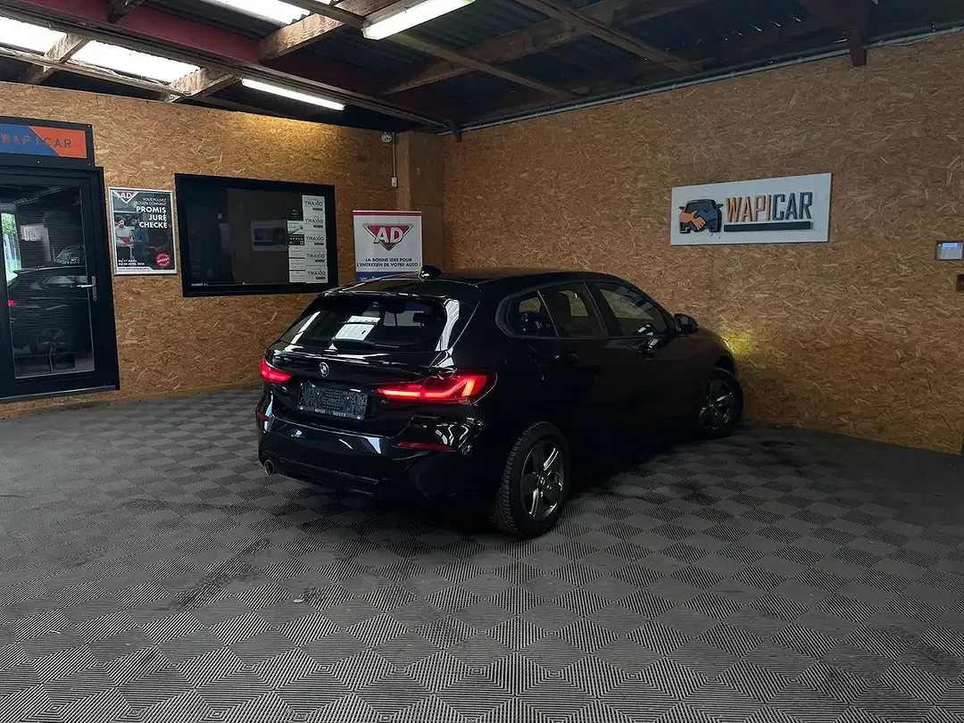 BMW 116 - Thumbnail 9