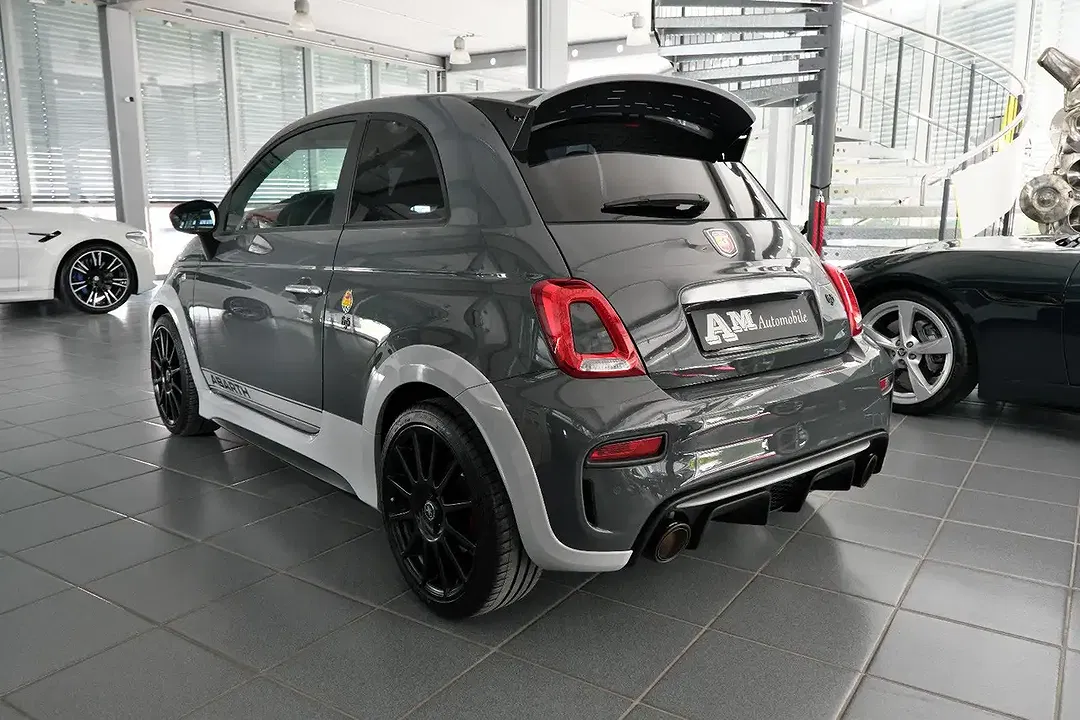 Abarth 695 70th Anniversario - foto 2
