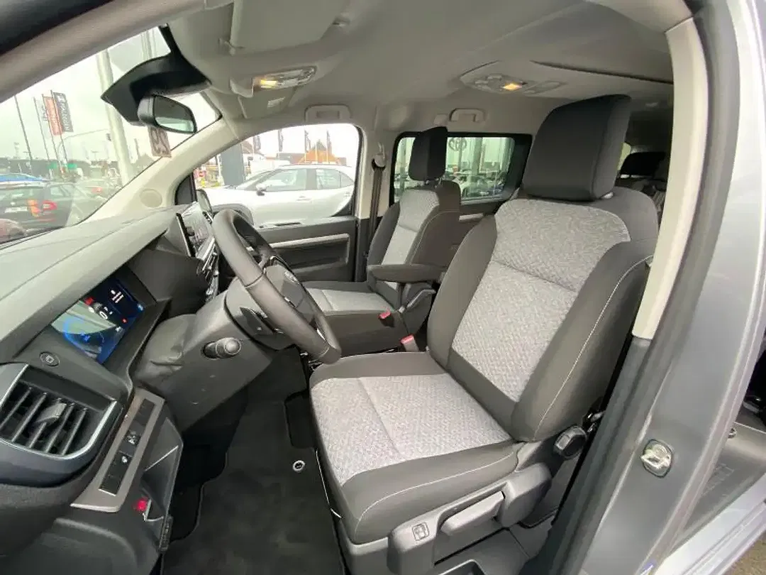 Toyota Verso - Thumbnail 10
