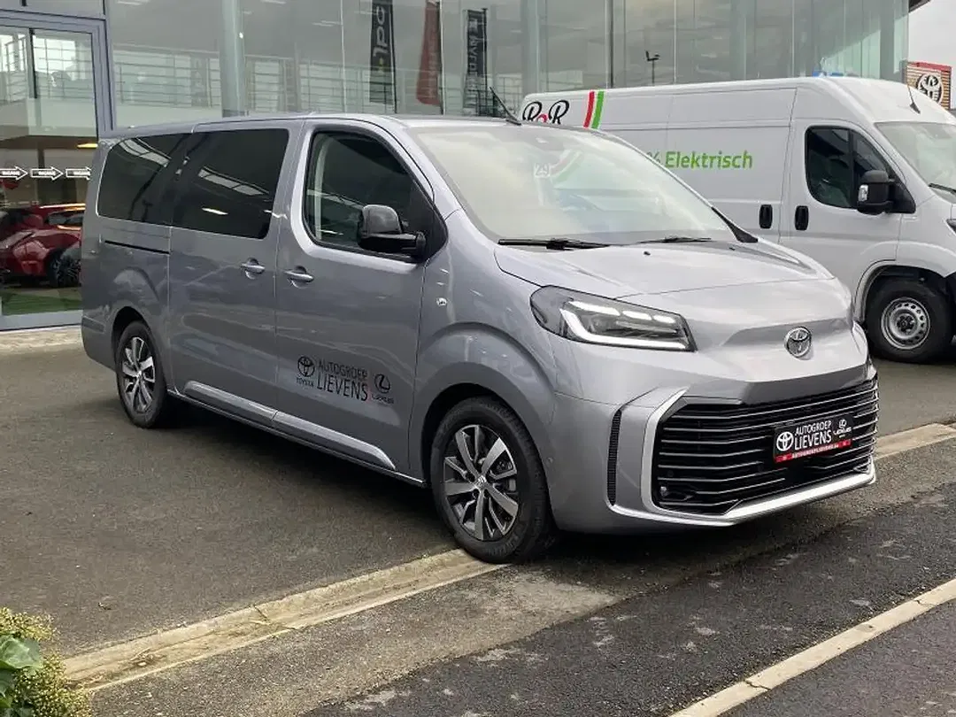 Toyota Verso - Thumbnail 3