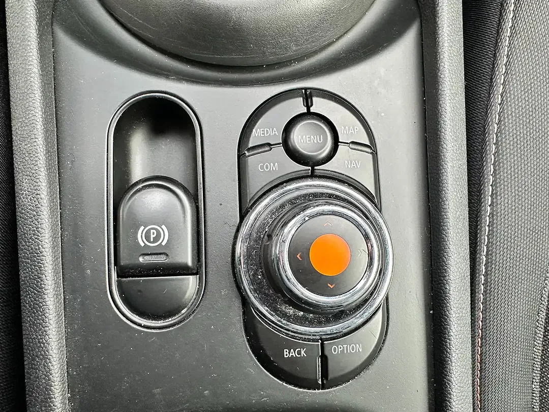 MINI Cooper Clubman 1.5 - Thumbnail 10