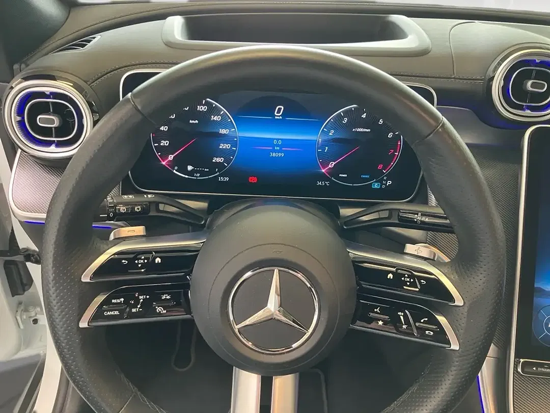 Mercedes-Benz GLC 300 4MATIC AIRMATIC AMG Line Night - Thumbnail 11