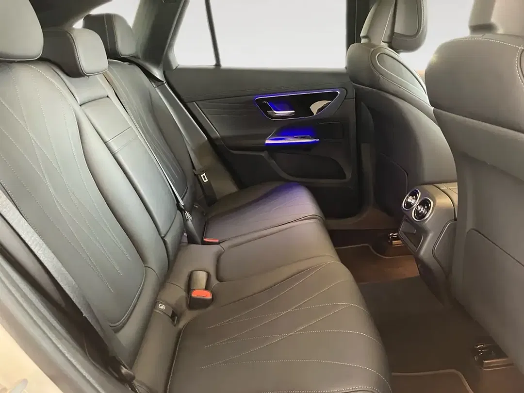 Mercedes-Benz GLC 300 4MATIC AIRMATIC AMG Line Night - Thumbnail 8