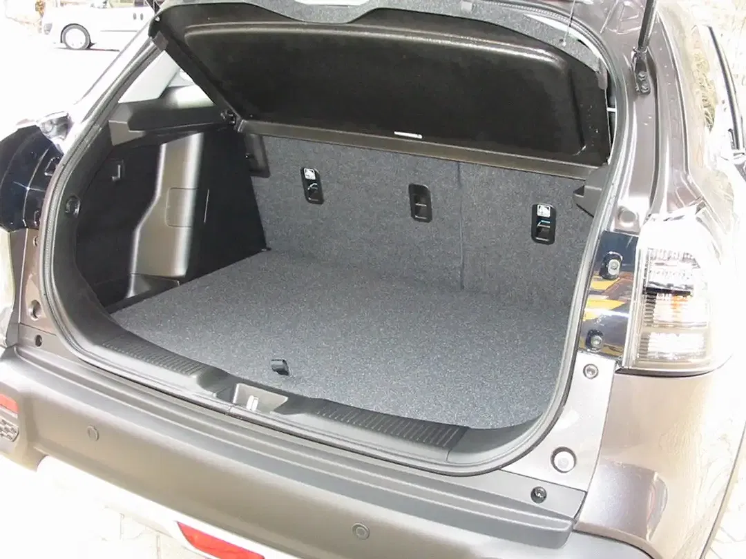 Suzuki SX4 S-Cross Hybrid AllGrip - Thumbnail 26