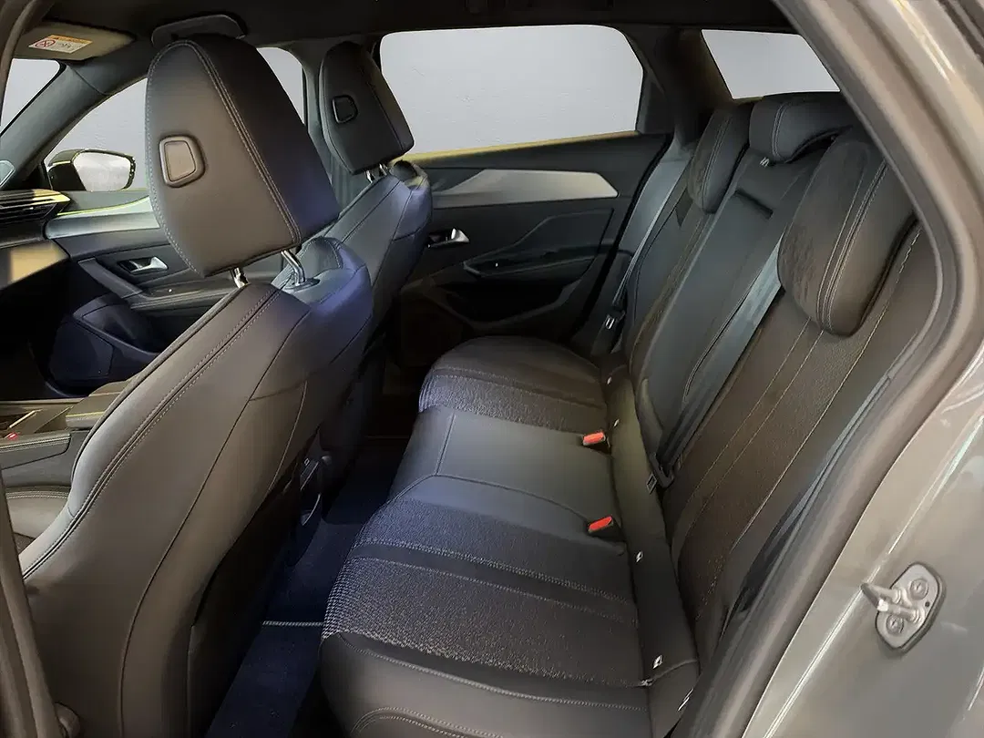 Peugeot 308 - Thumbnail 12