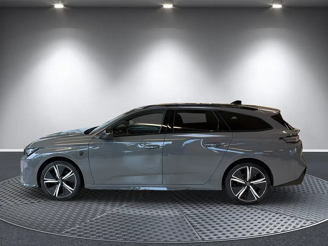 Peugeot 308 - foto 2