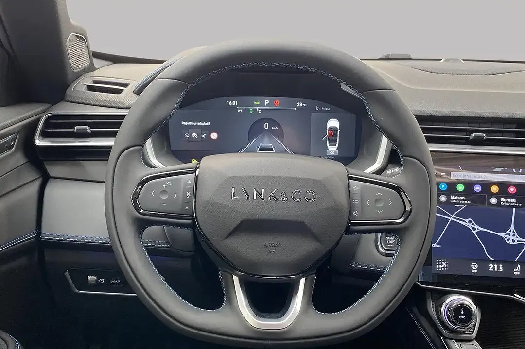 Lynk & Co 01 - Thumbnail 11