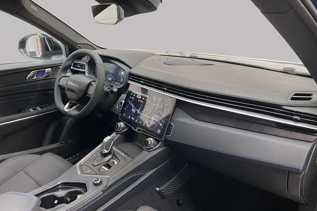 Lynk & Co 01 - foto 2
