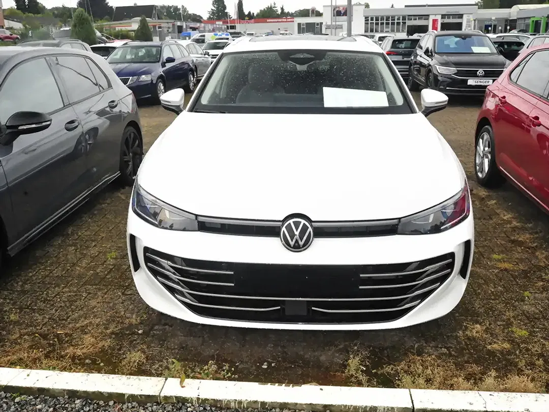 Volkswagen Passat Variant 2.0 TDI Elegance - Thumbnail 2