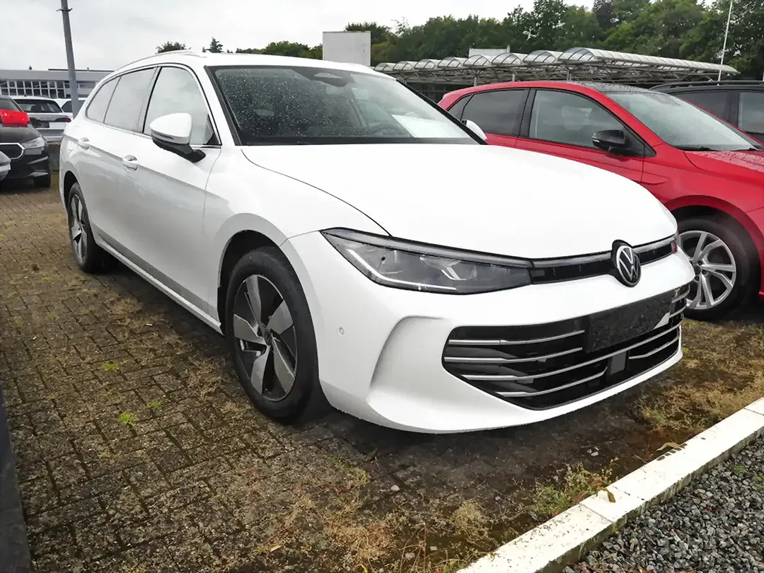 Volkswagen Passat Variant 2.0 TDI Elegance - Thumbnail 3