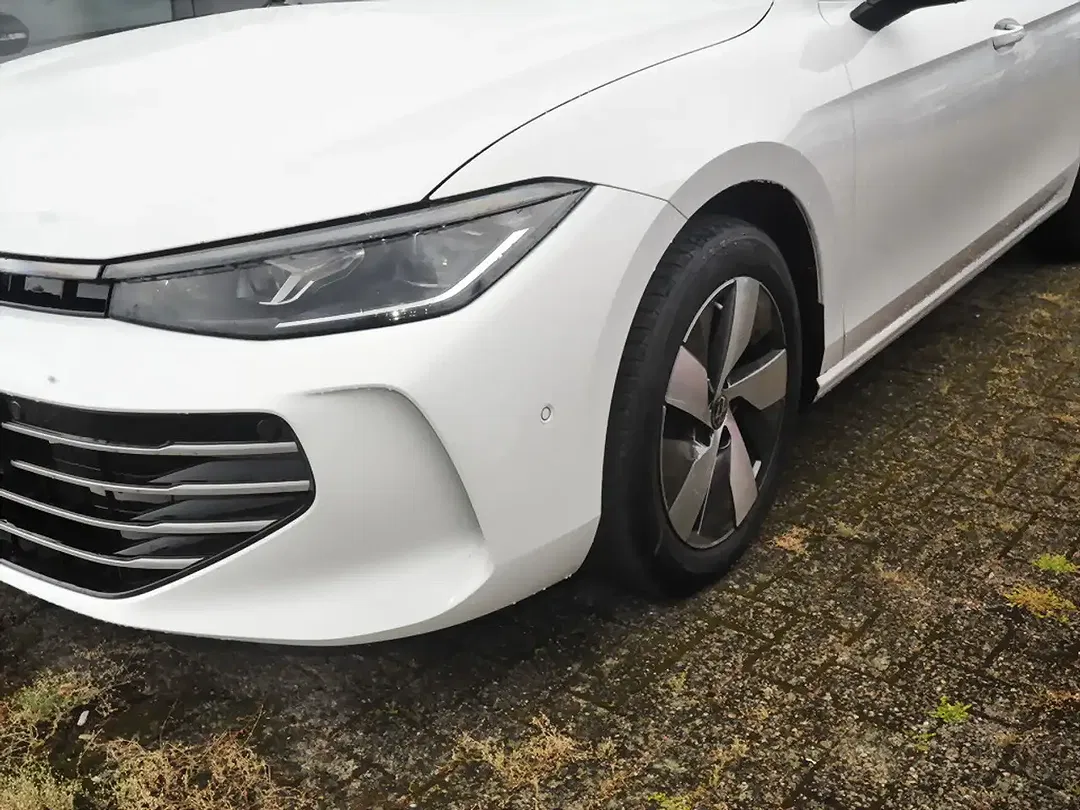 Volkswagen Passat Variant 2.0 TDI Elegance - Thumbnail 5