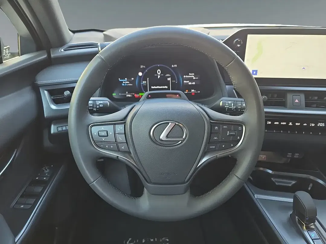 Lexus UX 300h F SPORT Design - Thumbnail 13