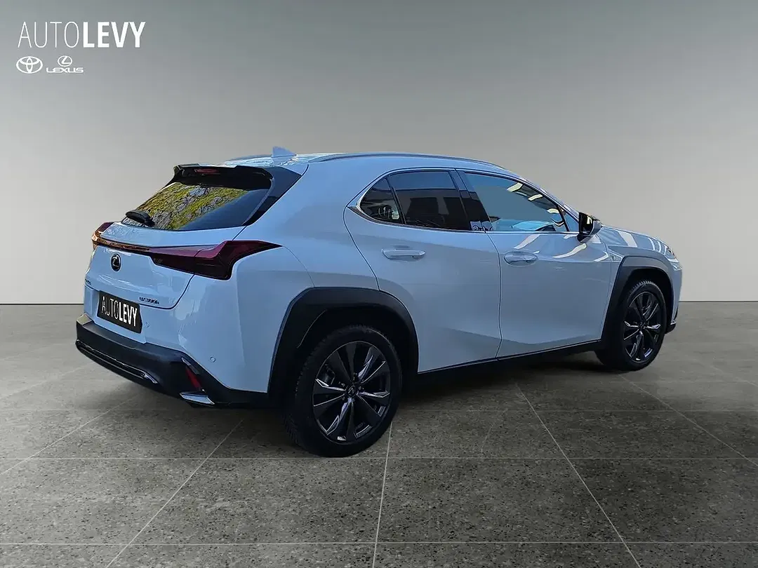 Lexus UX 300h F SPORT Design - Thumbnail 6