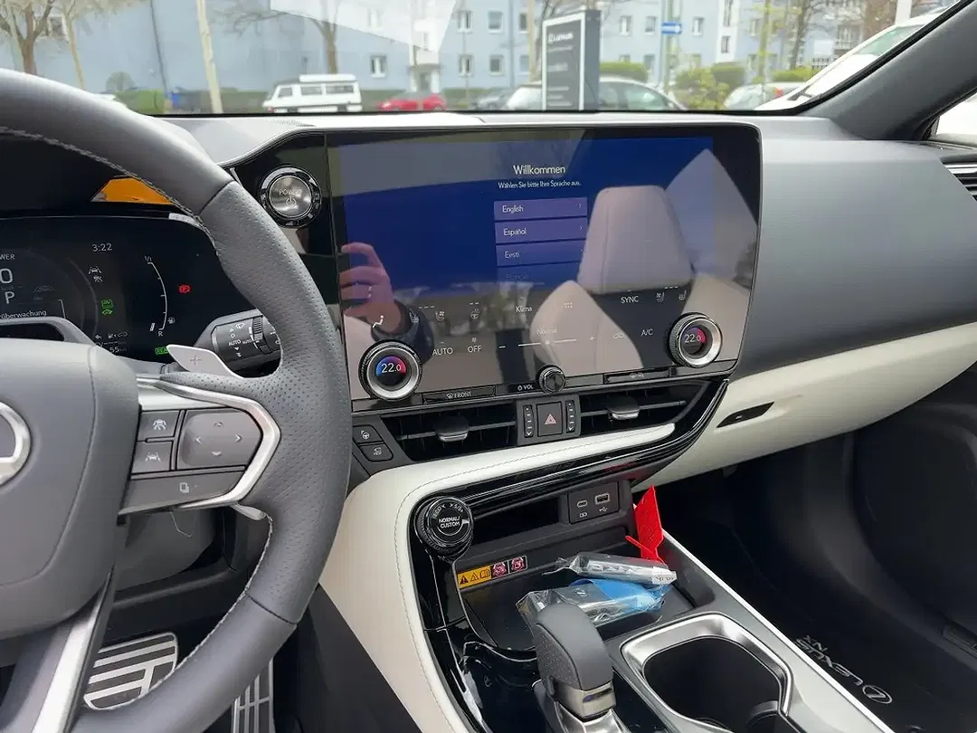 Lexus NX 450h+ F SPORT - Thumbnail 12