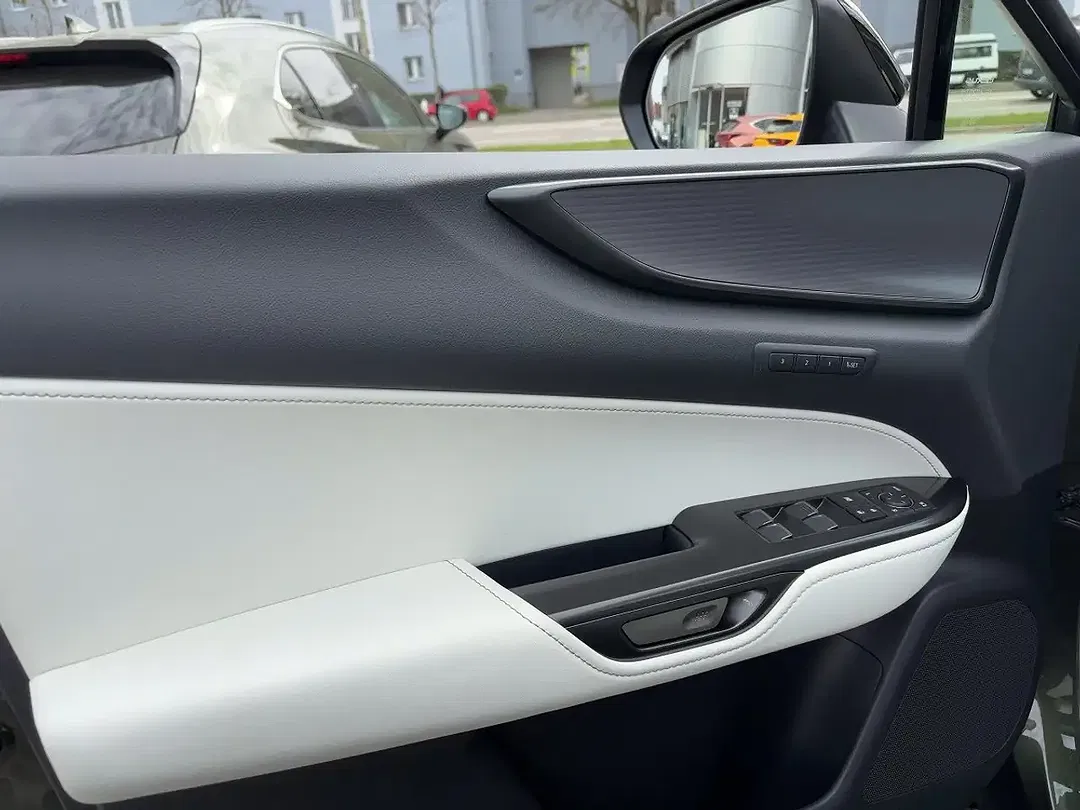 Lexus NX 450h+ F SPORT - Thumbnail 14