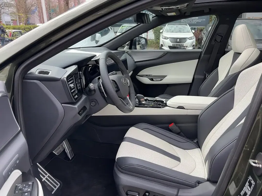 Lexus NX 450h+ F SPORT - Thumbnail 8