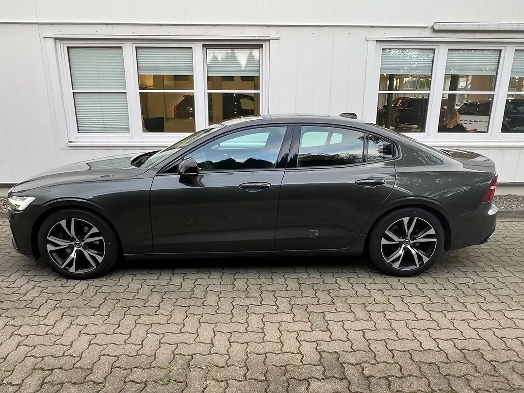 Volvo S60 B4 AUT R-Design - Thumbnail 4
