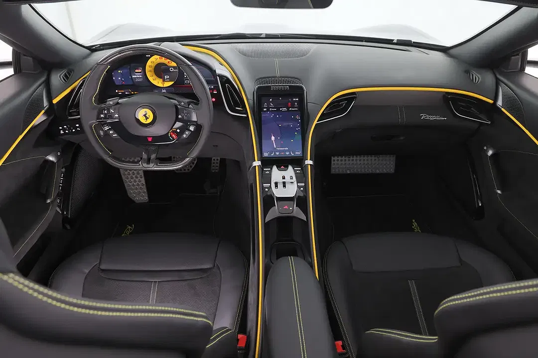 Ferrari Roma Spider - Thumbnail 6
