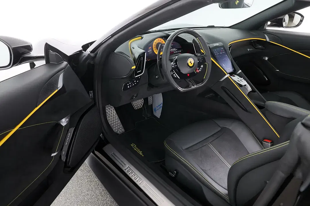 Ferrari Roma Spider - Thumbnail 7