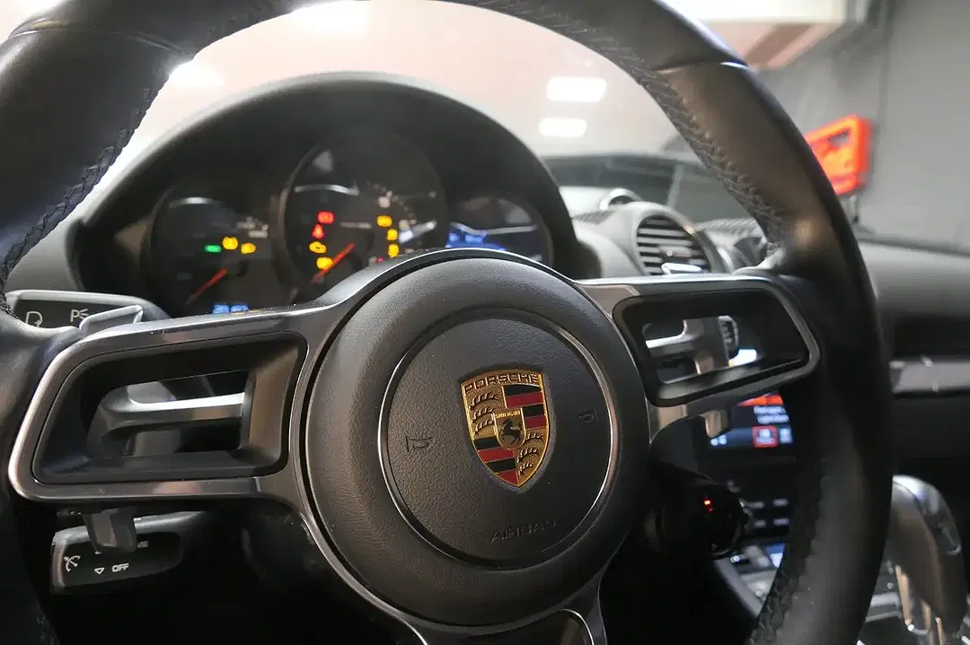 Porsche Cayman Sport Chrono - Thumbnail 13
