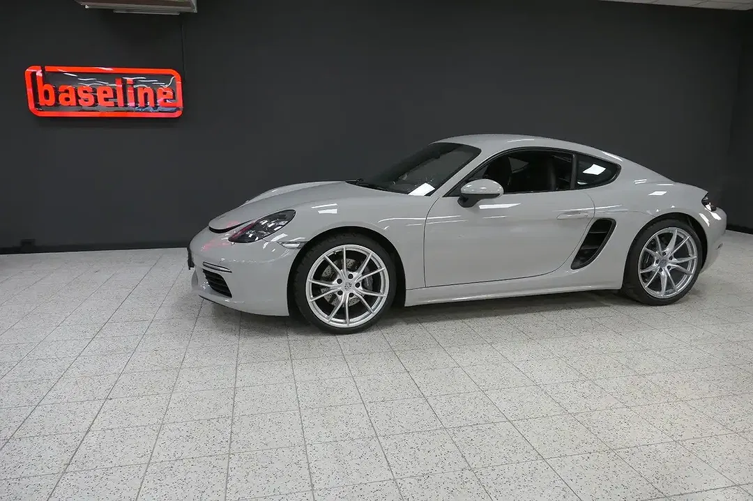 Porsche Cayman Sport Chrono - Thumbnail 3