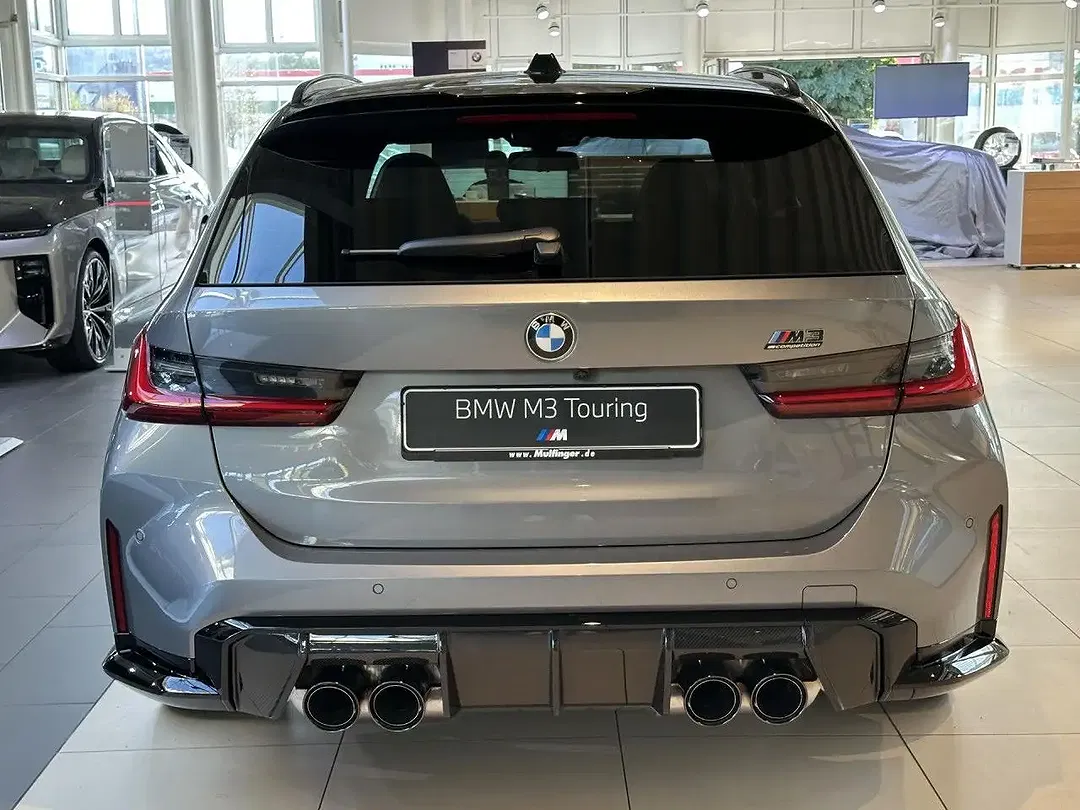 BMW M3 Competition - Thumbnail 3