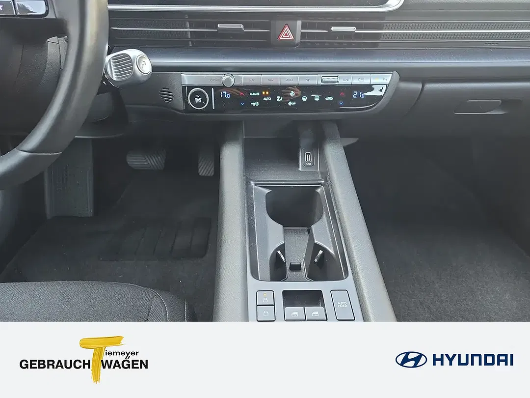 Hyundai IONIQ 6 - Thumbnail 13