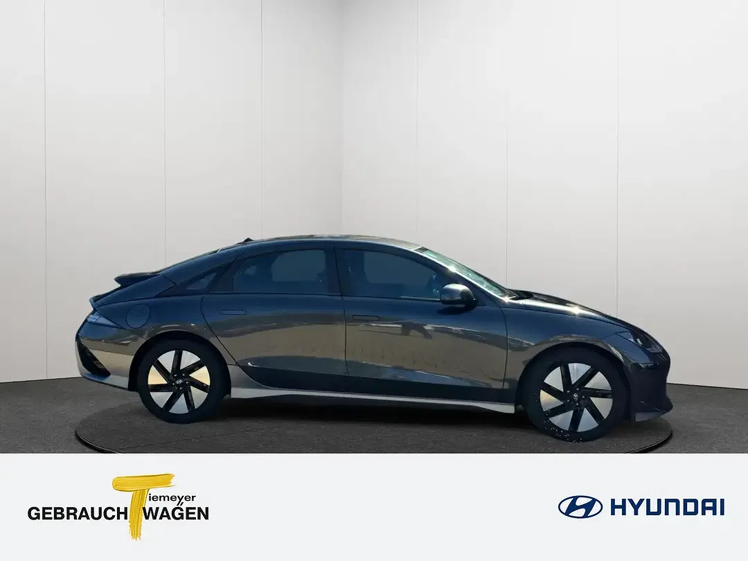 Hyundai IONIQ 6 - Thumbnail 4