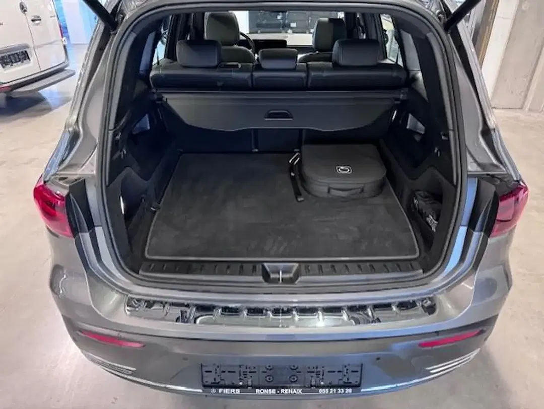 Mercedes-Benz EQB 250 - Thumbnail 8