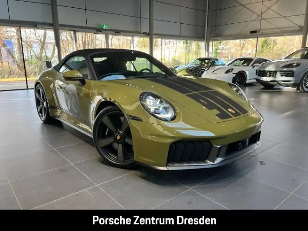 Porsche 992 - Thumbnail 6