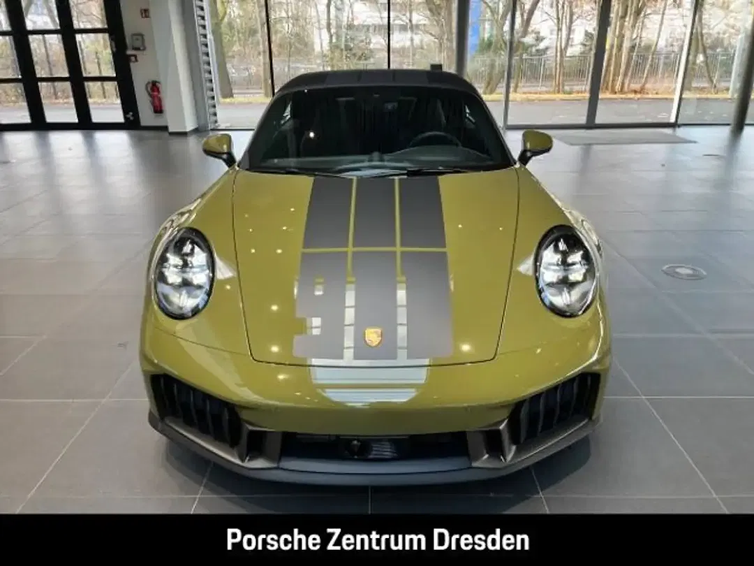 Porsche 992 - Thumbnail 9