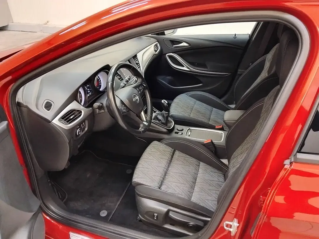 Opel Astra 1.2 Turbo - Thumbnail 10