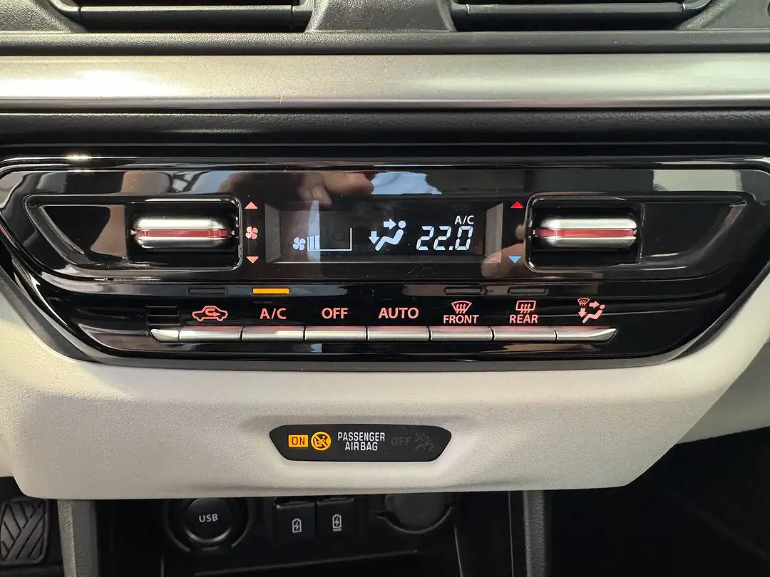 Suzuki Swift Hybrid 1.2 AllGrip Comfort Plus - Thumbnail 13