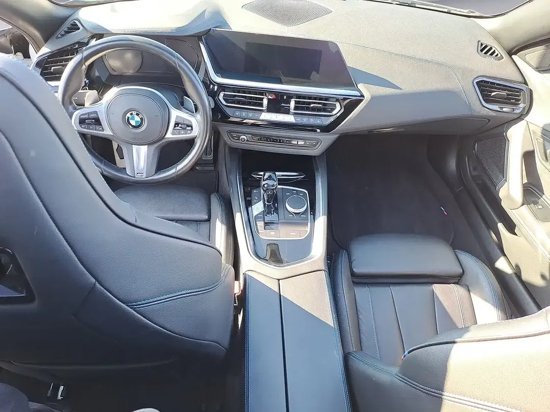 BMW Z4 sDrive Convertible - Thumbnail 6