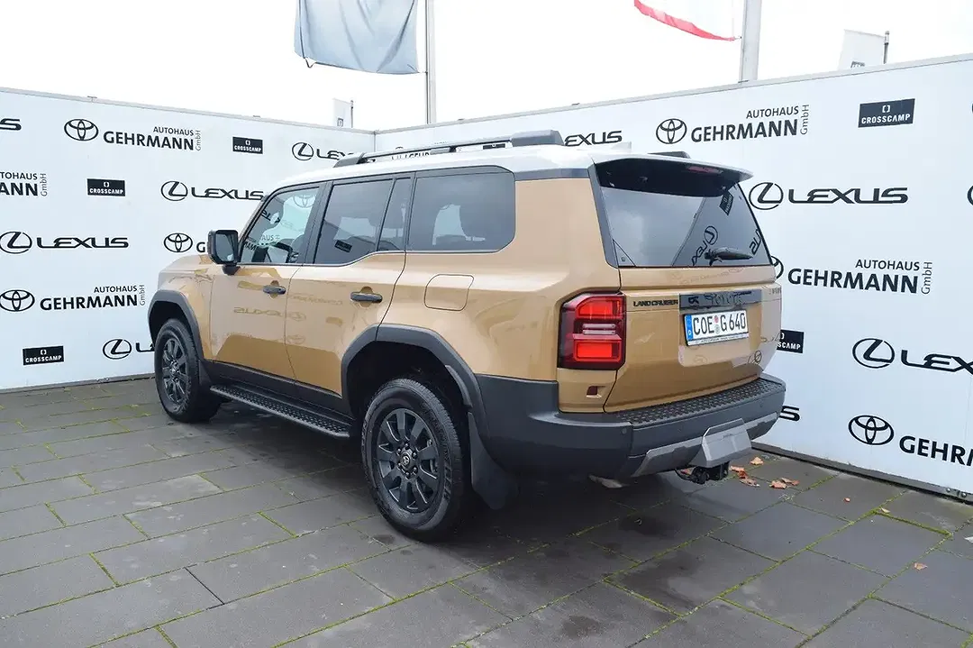 Toyota Land Cruiser 2.8 D-4D 4x4 Edition - Thumbnail 3