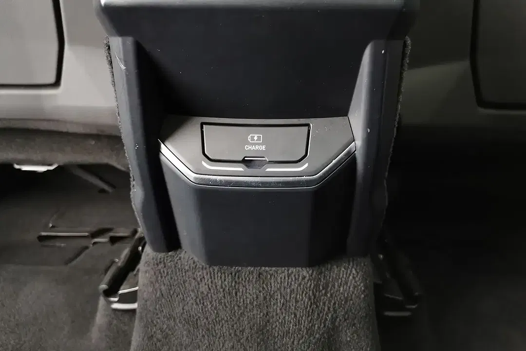 Lynk & Co 01 - Thumbnail 14