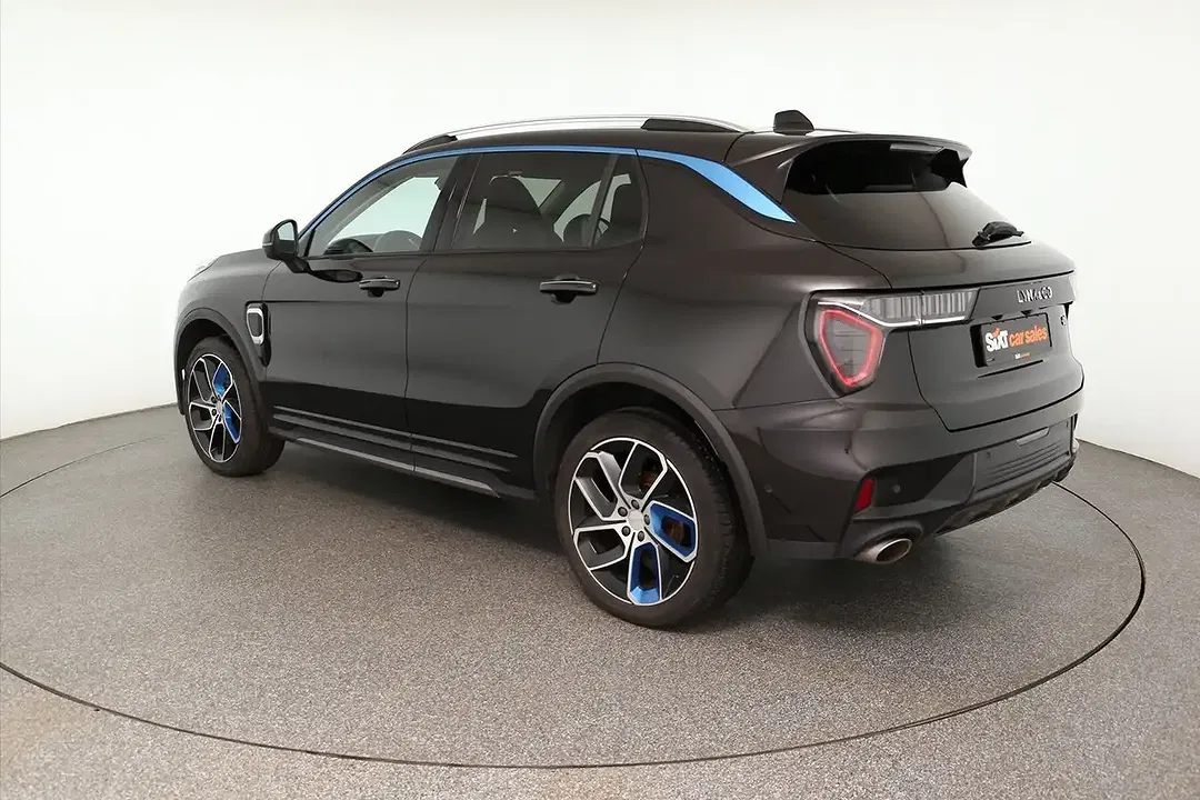 Lynk & Co 01 - Thumbnail 4