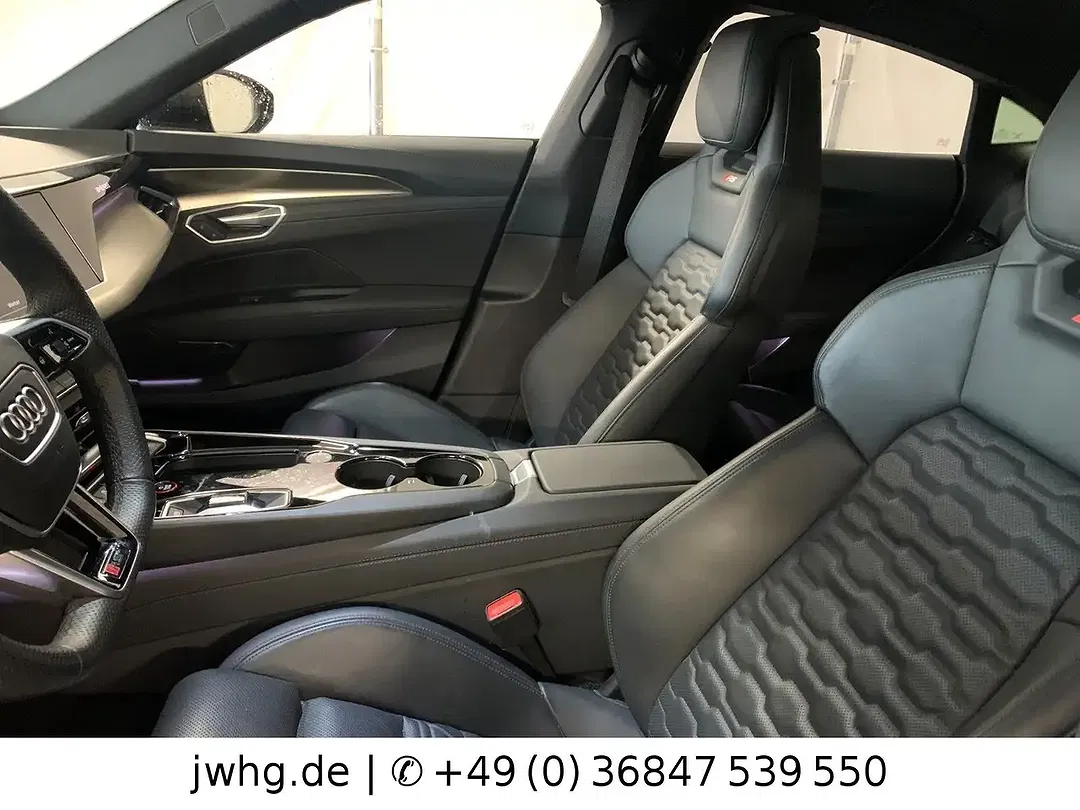 Audi RS e-tron GT - Thumbnail 10