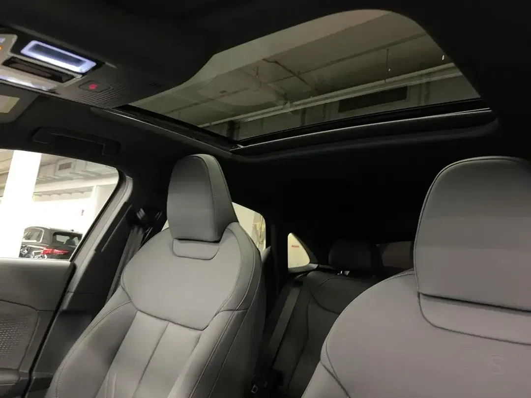 Audi Q3 S tronic - Thumbnail 11