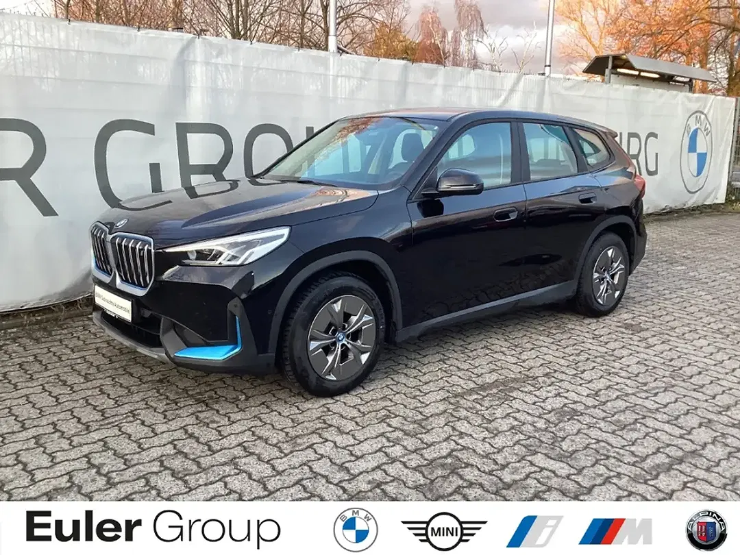 BMW iX1 xDrive M - foto 1